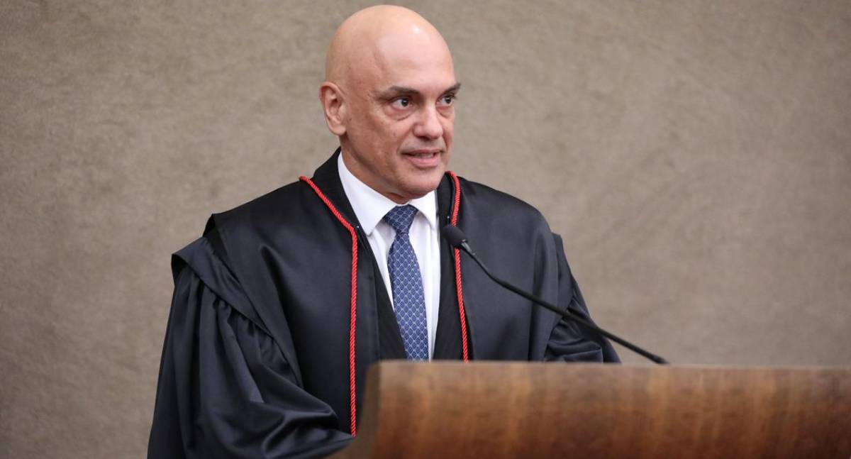 Alexandre de Moraes abre inquérito sobre vazamento de dados de ministros
