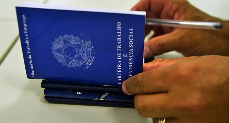 Brasil cria mais de 1,2 milhão de empregos formais em 2025