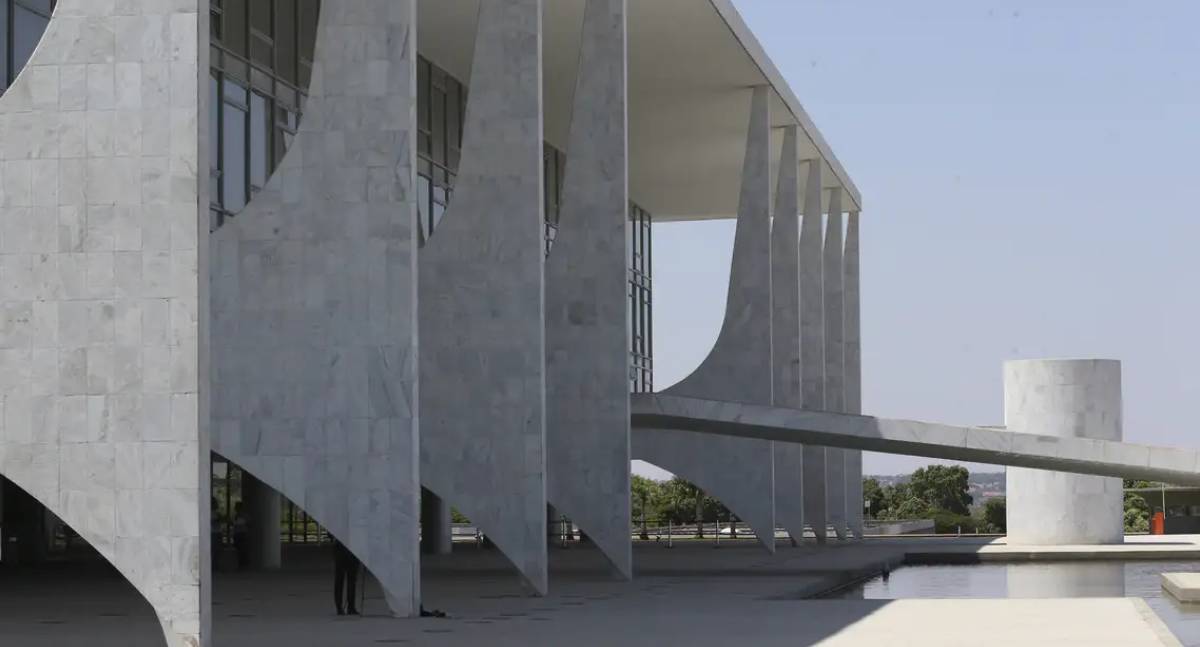 Brasil sanciona doação de material militar ao Paraguai e Uruguai