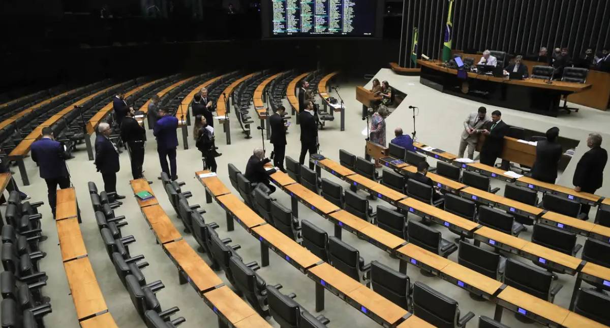 Câmara dos Deputados publica edital para policial legislativo ainda em janeiro