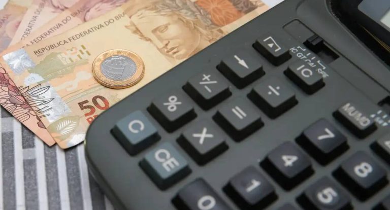 Contas públicas registram déficit de 55 bilhões em 2025