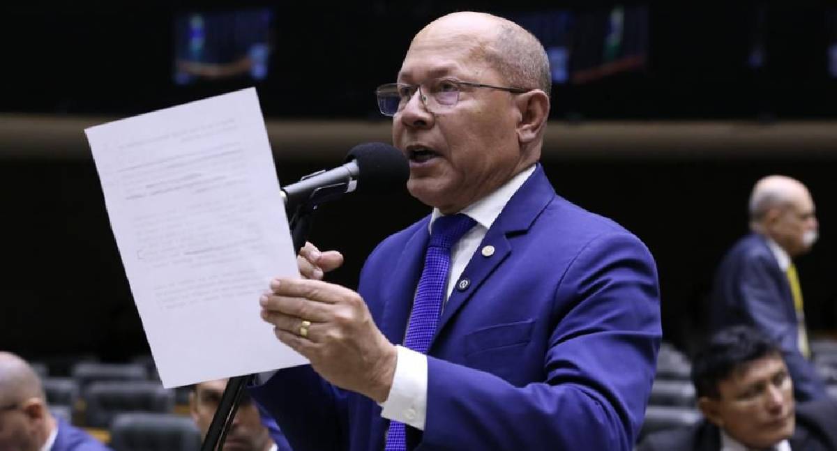 Coronel Chrisóstomo pede ao STF remoção de Bolsonaro da PF por motivos humanitários