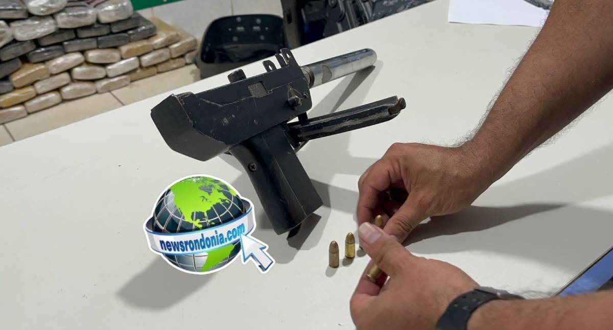 Criminoso é flagrado com submetralhadora durante cortejo de faccionado morto