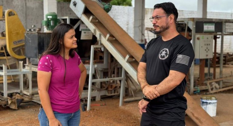 Deputada visita fábrica de blocos e destaca investimentos em infraestrutura em Guajará-Mirim