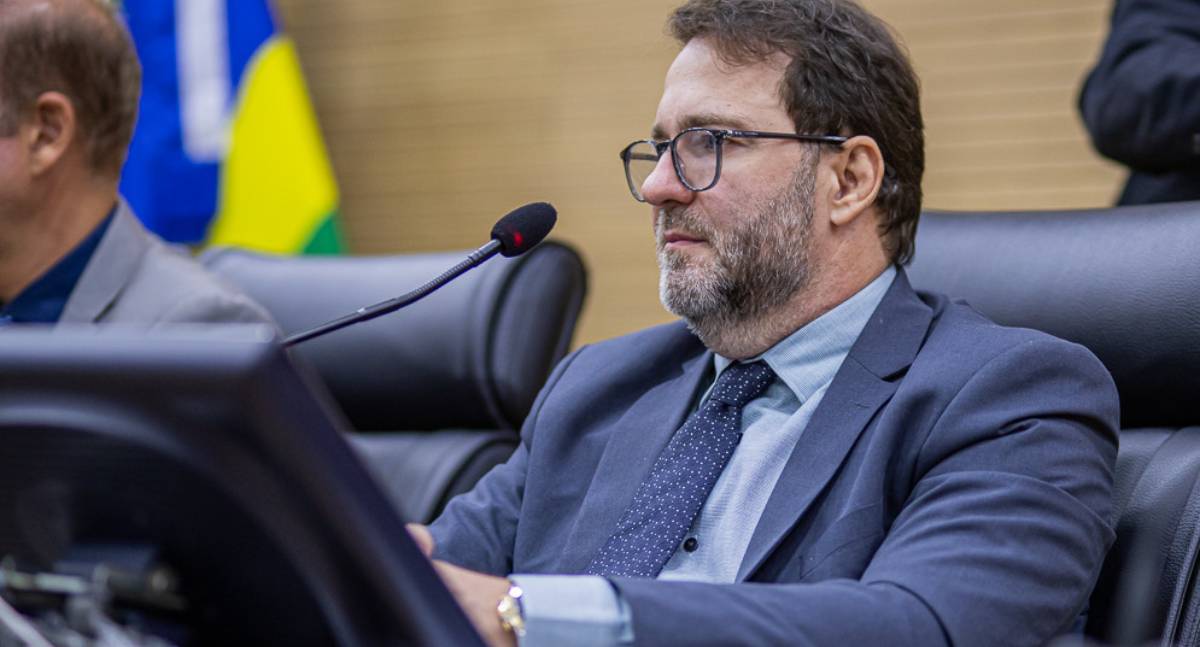 Deputado Alex Redano indica expansão de lavanderias industriais em presídios de Porto Velho