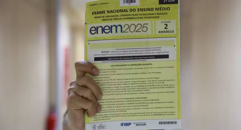 Emissão de certificado do ensino médio via Enem gera impasse