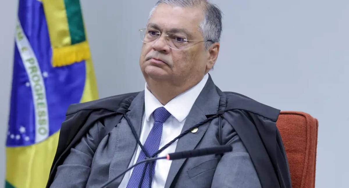 Flávio Dino proíbe envio de emendas para entidades ligadas a parentes