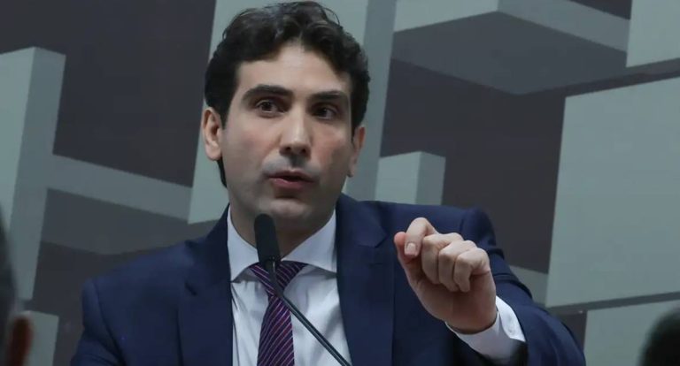 Gabriel Galípolo assina manifesto pela independência dos bancos centrais