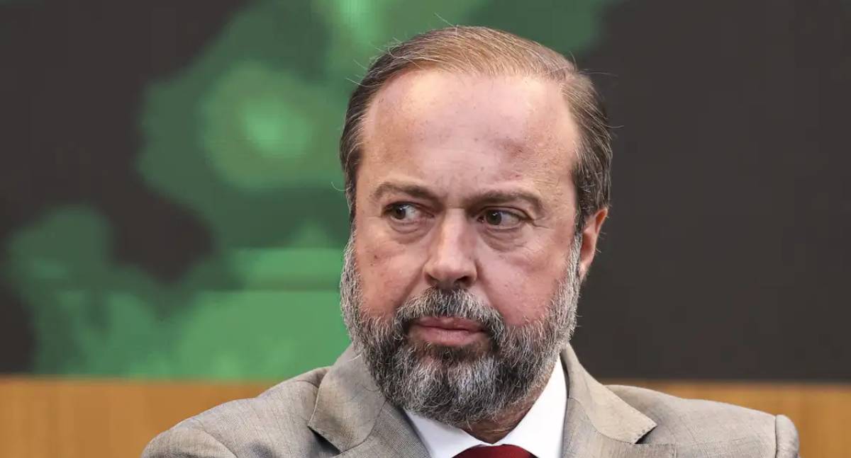 Governo exige medidas rigorosas após vazamentos em minas da Vale