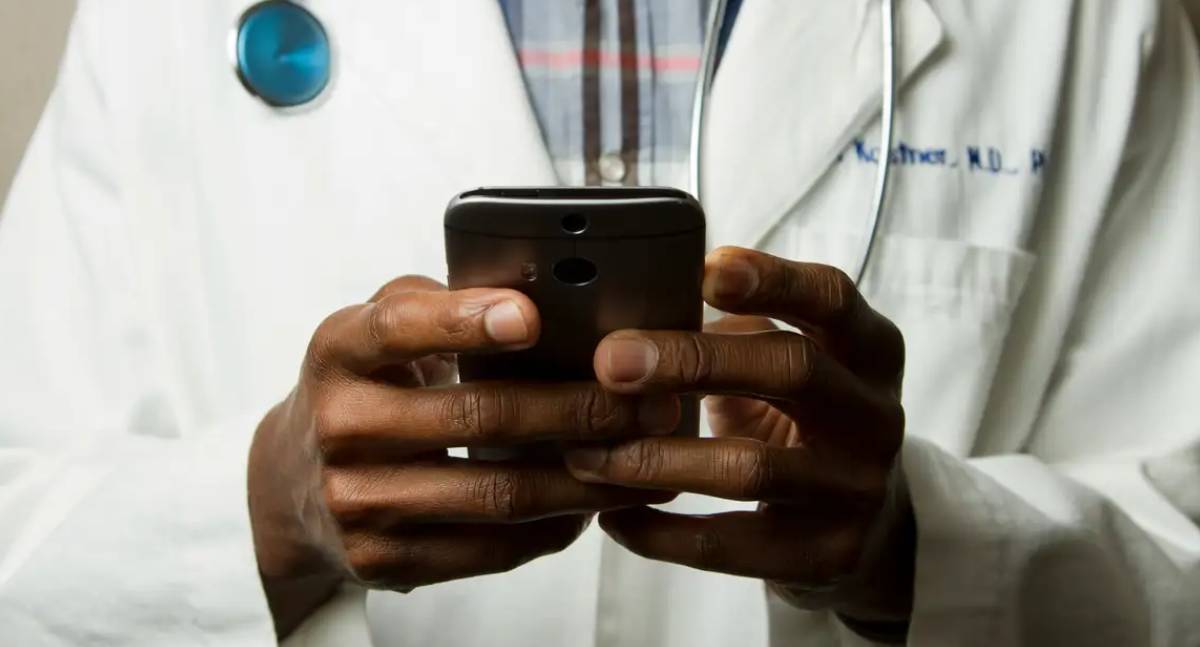 Governo propõe que Enamed seja exame de proficiência para médicos