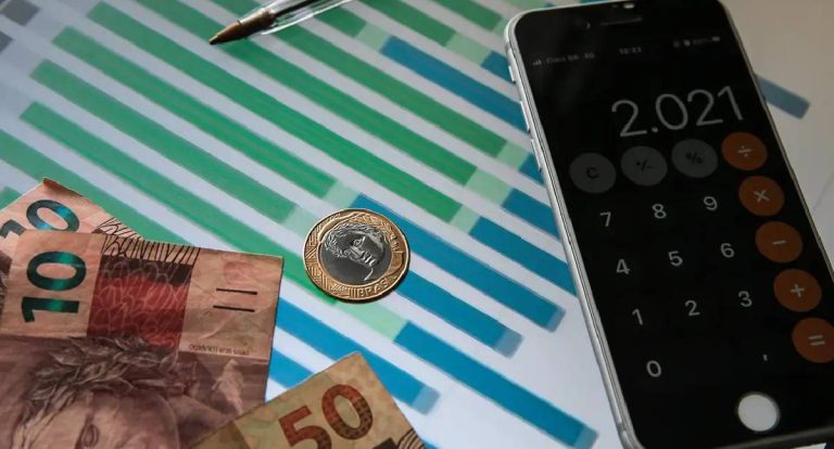 IPCA fecha 2025 em 4,26% e fica abaixo da meta do governo