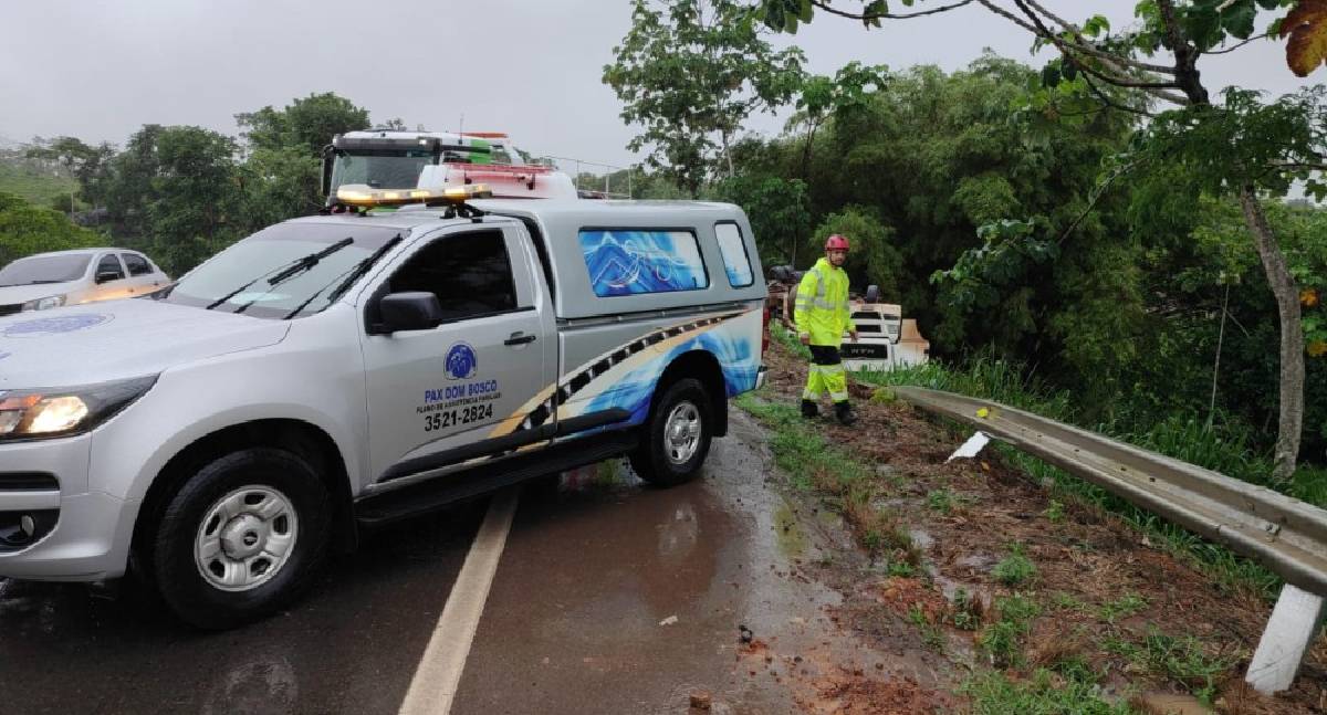 Jaru: Adolescente e bebê morrem em acidente com carreta na BR-364