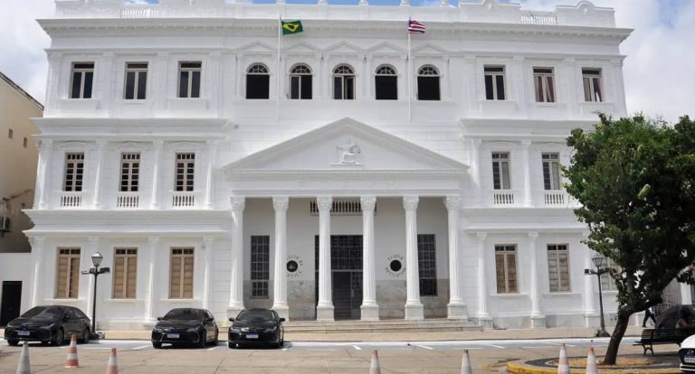 Justiça do Maranhão mantém prisão de prefeito por desvios milionários