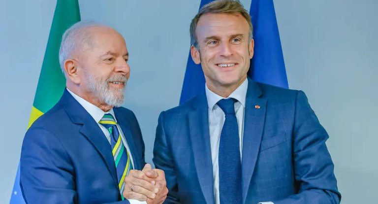 Lula e Macron discutem proposta de conselho criado por Trump