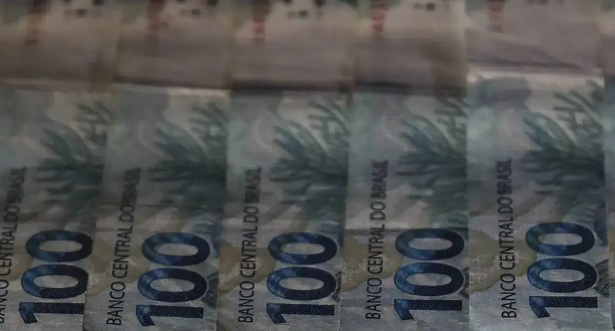 Lula veta benefícios à venda de jogadores e a regras de fidelidade