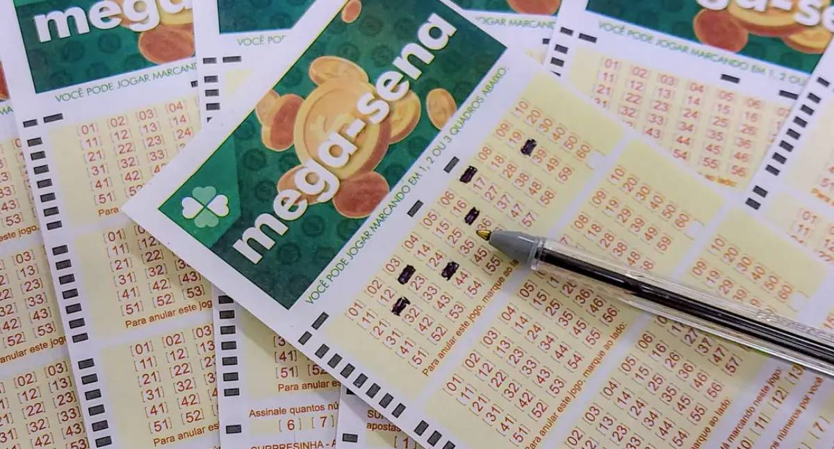 Mega-Sena acumula e prêmio deve chegar a R$ 102 milhões