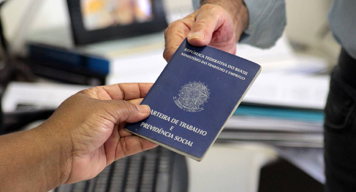 Menor desemprego da história e ações na saúde marcam a semana