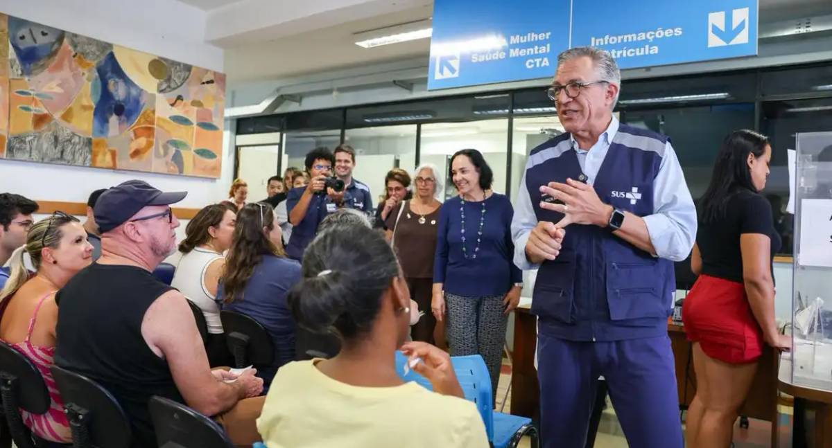 Ministério da Saúde anuncia vacinação de profissionais contra dengue