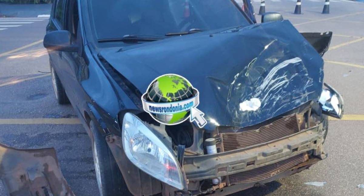 Motorista de pick-up foge após grave acidente na Avenida Carlos Gomes