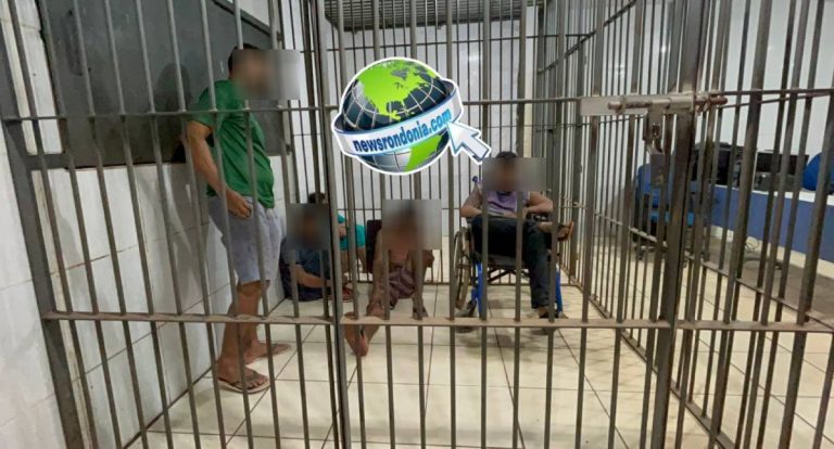 PM fecha ponto de tráfico e prende cinco pessoas na zona sul