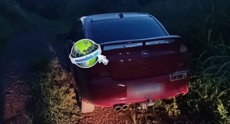 PM recupera carro e moto roubados durante assalto com reféns na zona leste