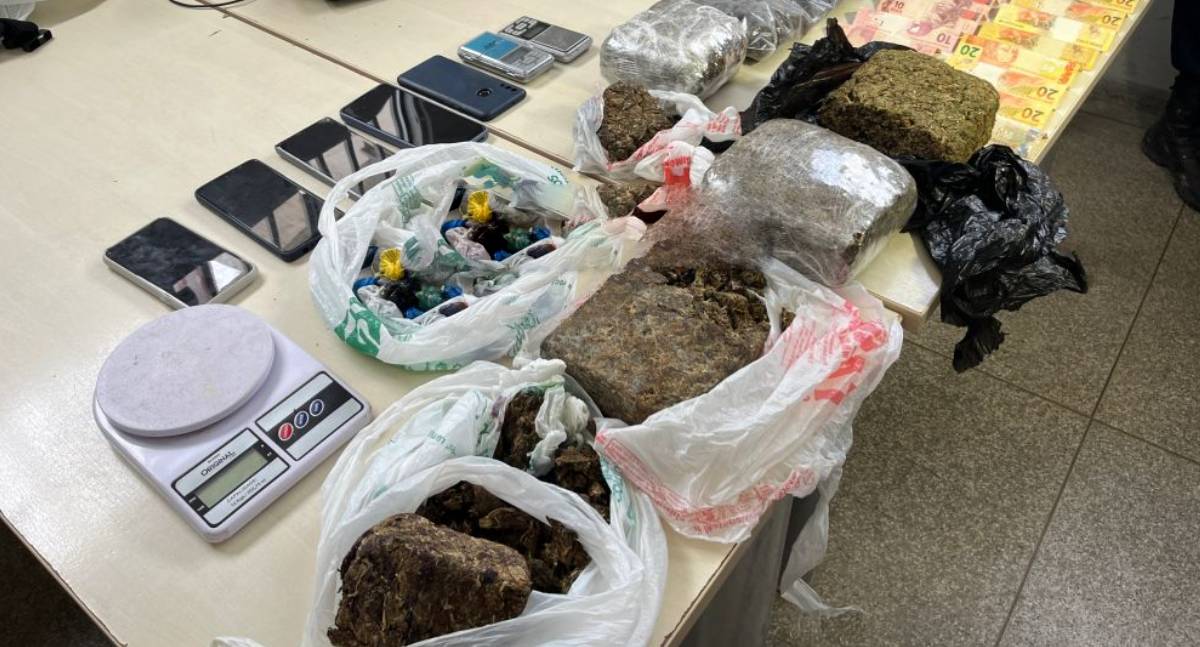 Polícia apreende drogas e munições em operação contra o tráfico em RO