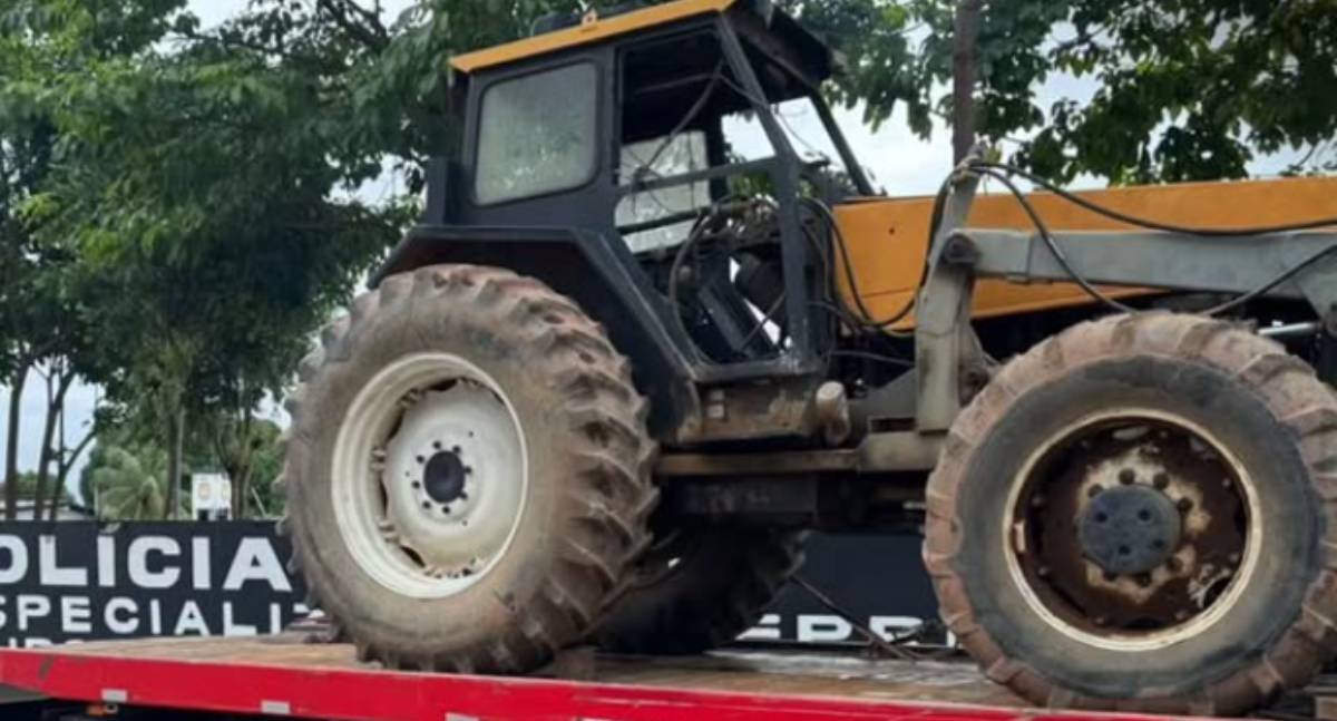Polícia Civil recupera trator agrícola em Candeias do Jamari