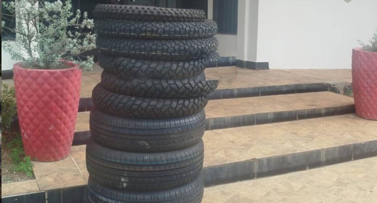 Polícia Militar prende suspeitos e recupera pneus furtados na BR 364