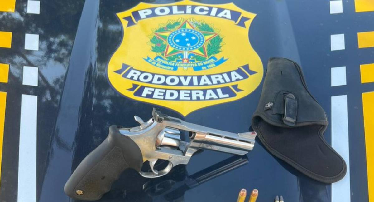 Polícia Rodoviária Federal prende motorista com arma ilegal em Vilhena