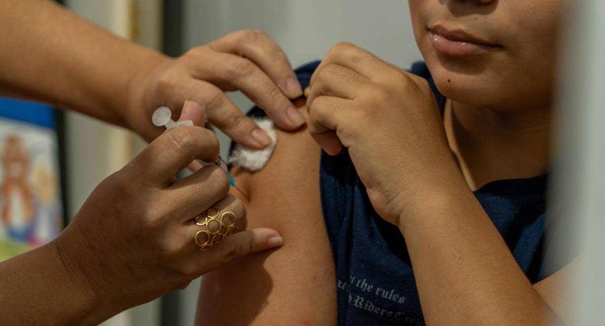 Porto Velho amplia vacinação contra HPV e deve imunizar 18 mil jovens
