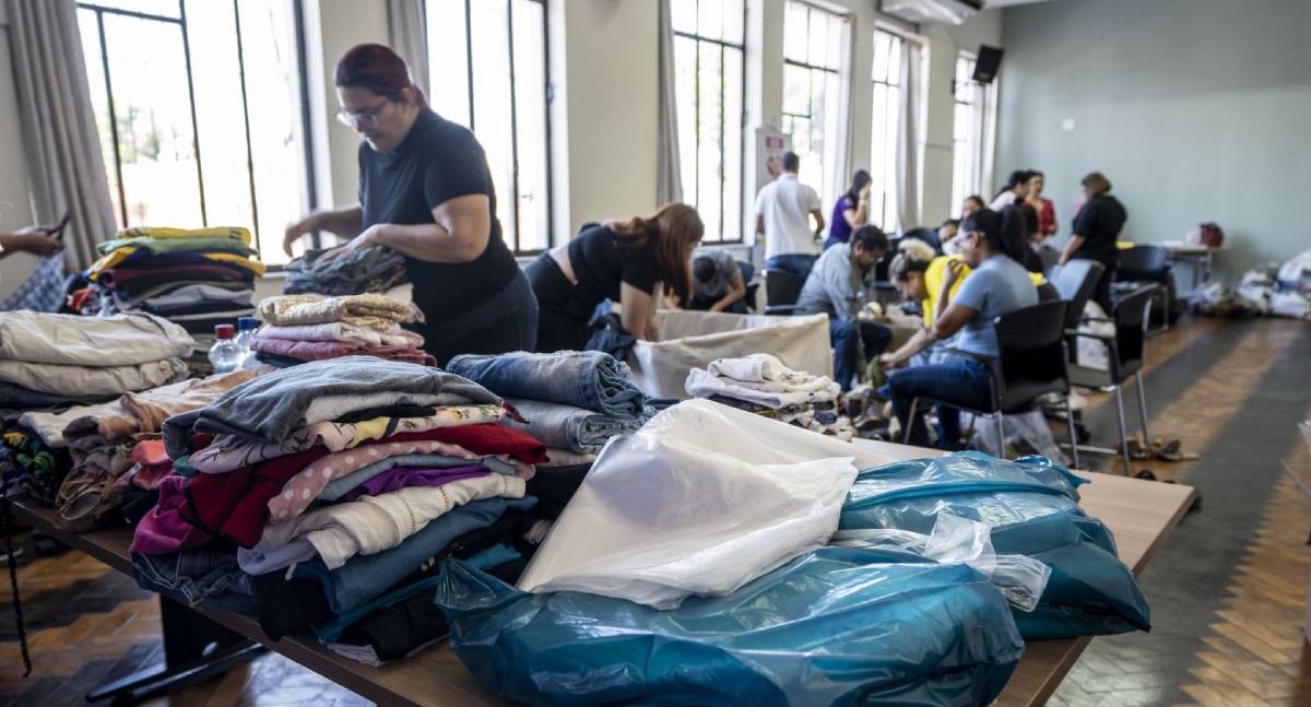 Prefeitura arrecada roupas para famílias afetadas pela cheia