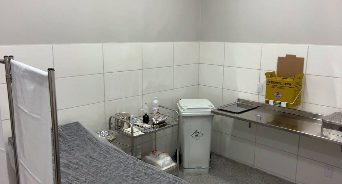 Prefeitura entrega salas para pequenos procedimentos cirúrgicos no CEM Rafael Vaz e Silva