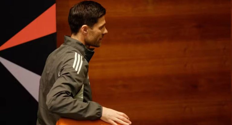 Real Madrid demite Xabi Alonso e anuncia Arbeloa como técnico