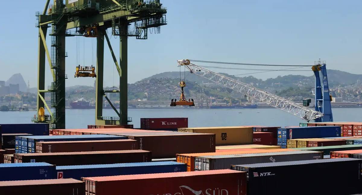 Superávit comercial: governo projeta até US$ 90 bilhões