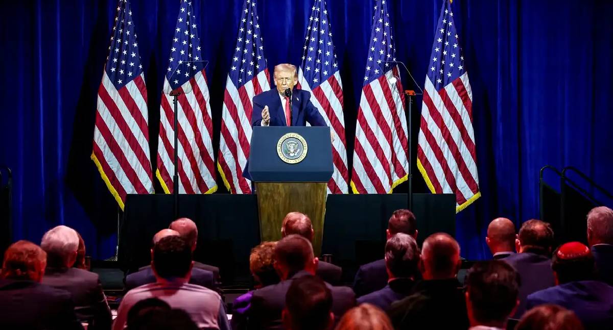 Trump minimiza papel da Europa na Otan e defende anexação da Groenlândia