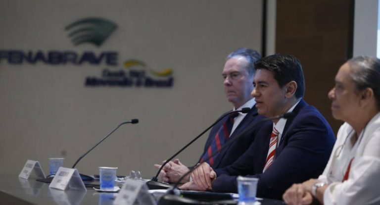 Venda de automóveis e comerciais leves cresce 2,58% em 2025