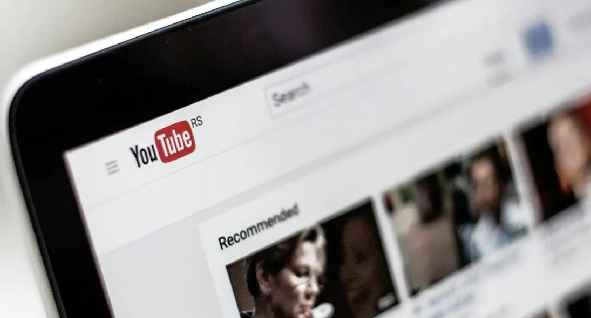 Vídeo no YouTube “dura” 140 anos e intriga a internet