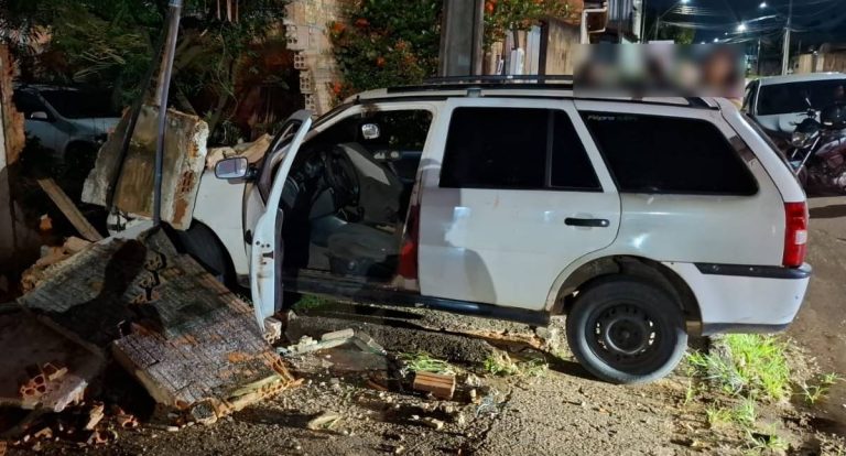 Vigilante é preso por embriaguez após derrubar muro de casa