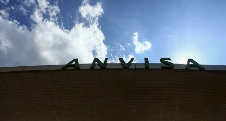 Anvisa e Inmetro fiscalizam produtos de carnaval no DF e BA