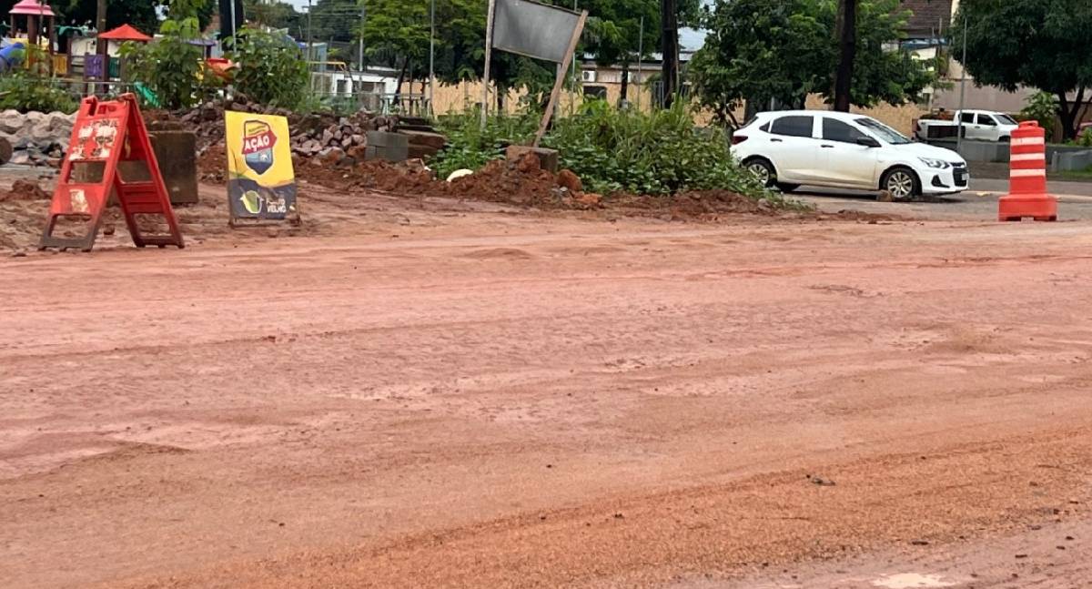 Avenida Calama: obra emergencial reforça pavimento