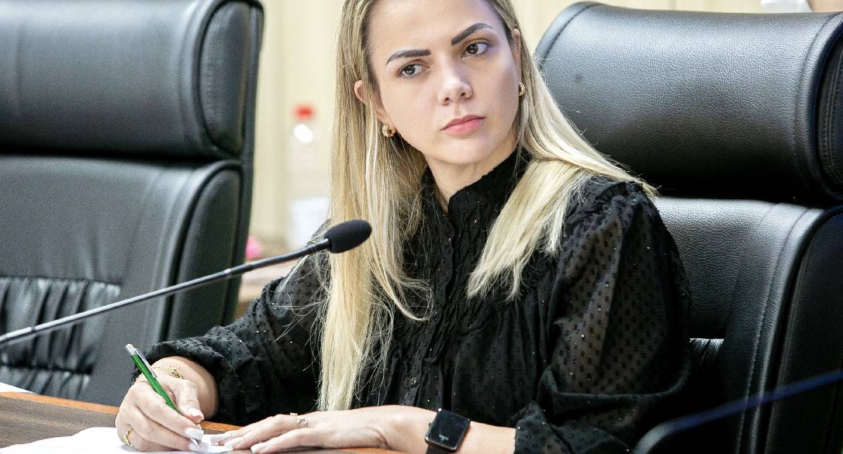 Cláudia de Jesus propõe pacto contra feminicídio em RO