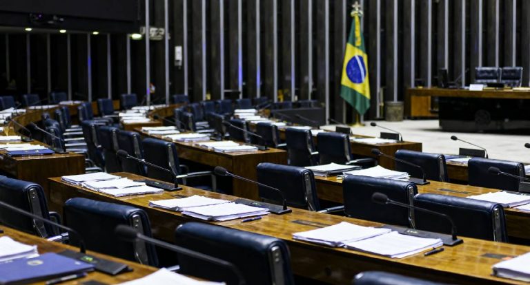 Do Maranhão ao Brasil: quando a política se perde em nichos religiosos