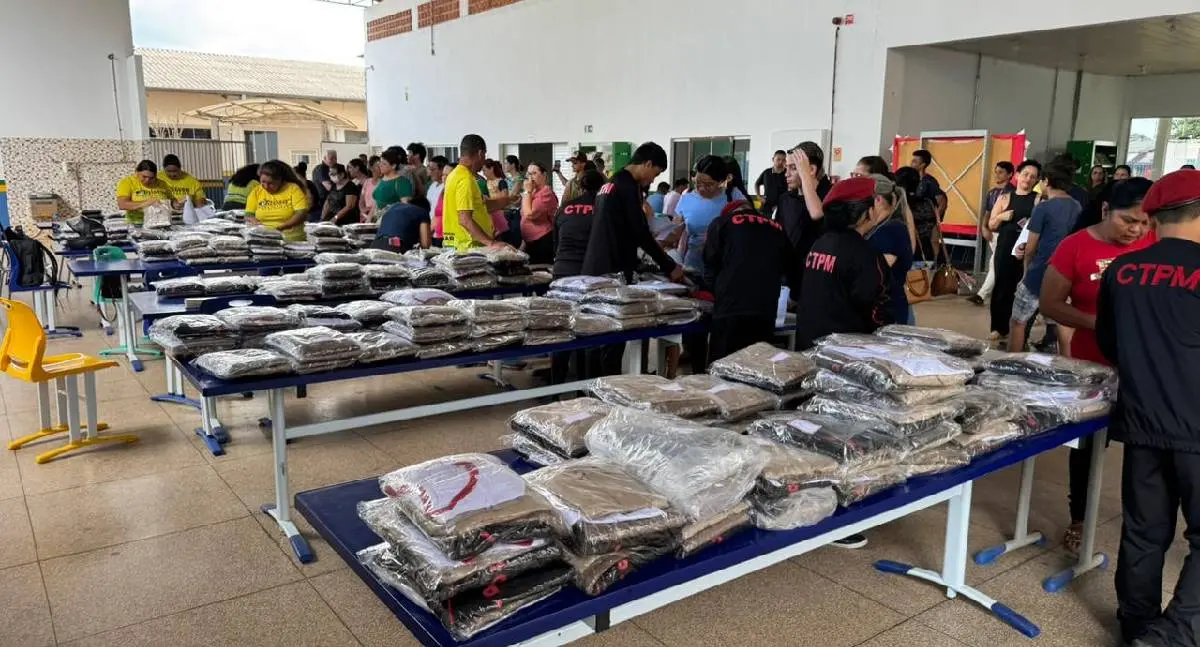Dra. Taíssa garante uniformes escolares em Guajará-Mirim: famílias comemoram