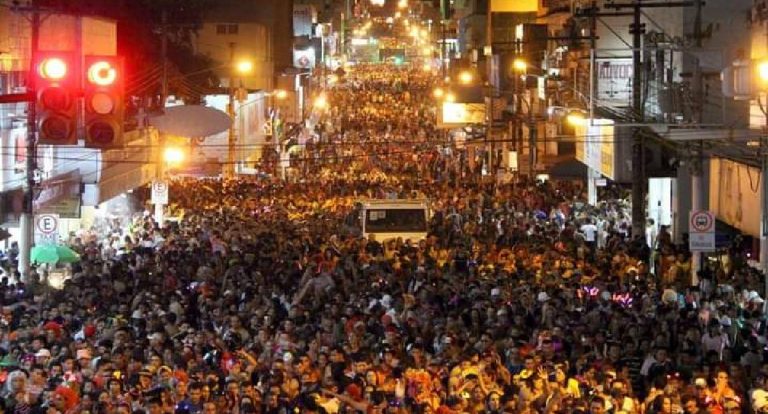 Folia e negócios: Carnaval impulsiona turismo em PVH