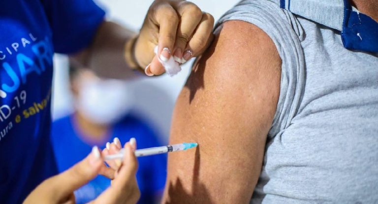 Jaru amplia vacinação contra gripe para toda população