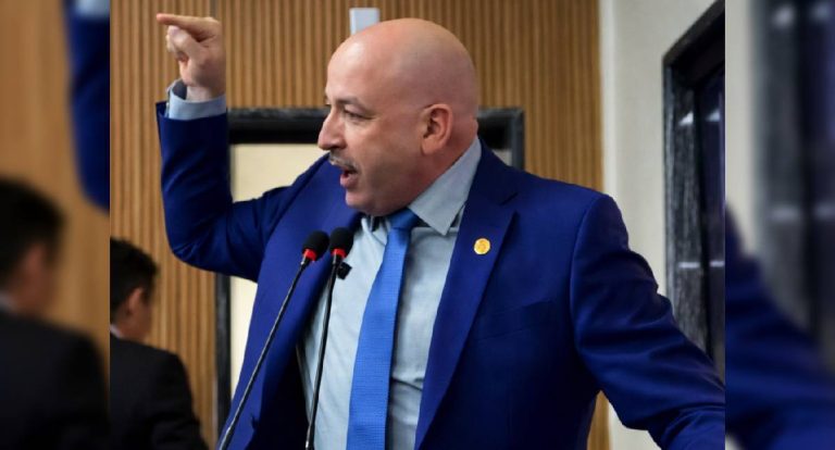 Coluna Espaço Aberto – Presidente da Câmara exige renúncia de vereadores e tensão explode na Mesa Diretora