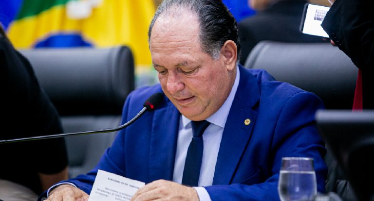 Pedro Fernandes solicita manutenção emergencial no Travessão B-40