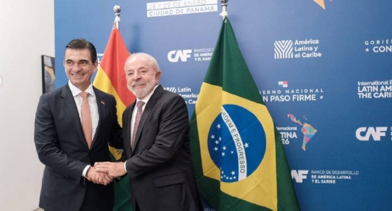 Presidente da Bolívia destaca encontro com Lula e convite oficial ao Brasil