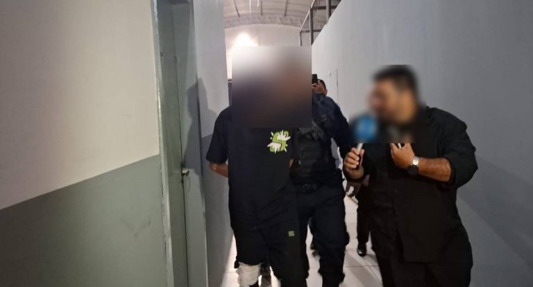 Acadêmico afirma que planejou ataque após ver foto de professora com ex-marido