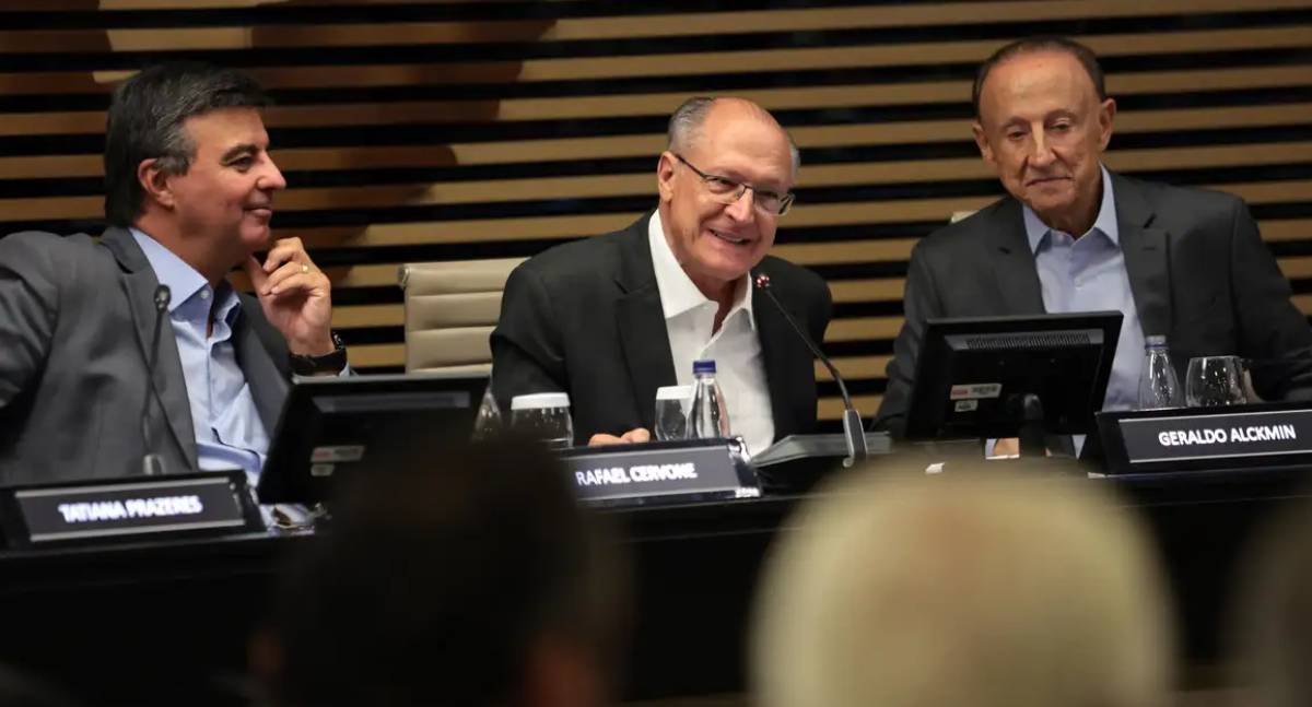 Alckmin defende redução da jornada de trabalho como tendência global em evento na Fiesp